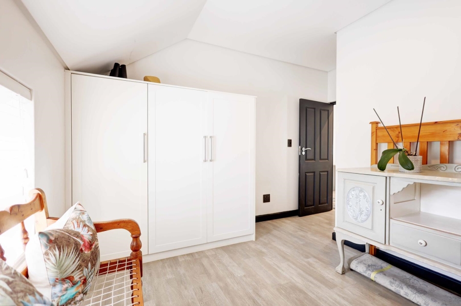 To Let 3 Bedroom Property for Rent in Graanendal Western Cape